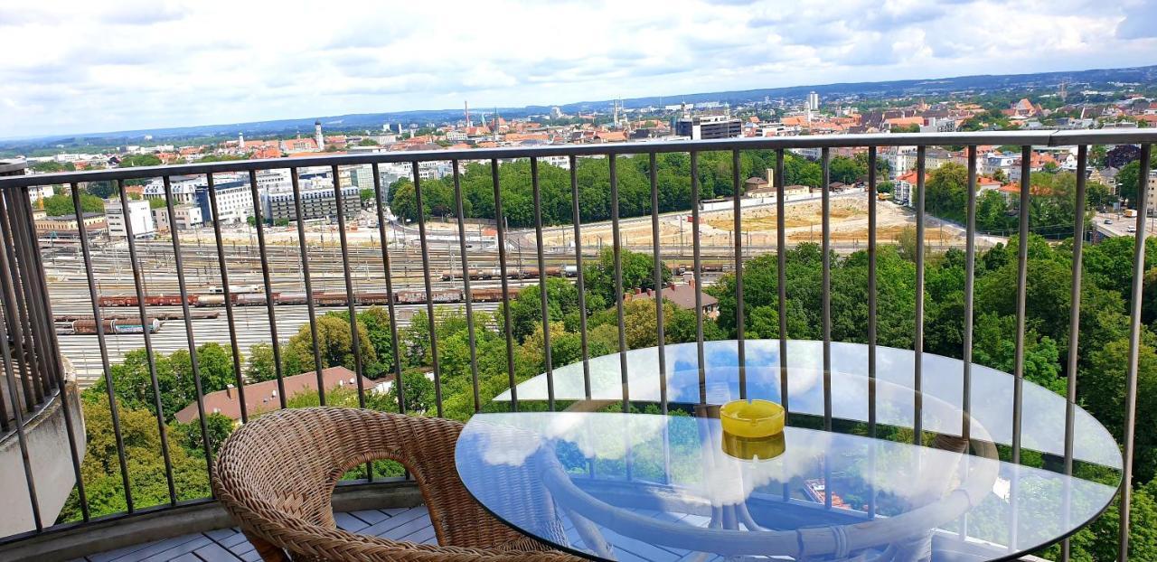 Suite-Xxi City View Hotelturm Augsbourg Extérieur photo